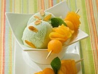 Melonenspiesschen mit Sorbet