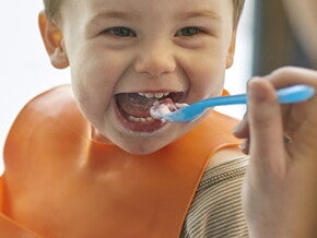 Gesunde Ernährung für Kleinkinder leicht gemacht. Gesunde Ernährung für Kleinkinder leicht gemacht.