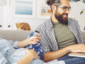 Was können wir uns mit Baby leisten? Wo können wir sparen? Deine Familien-Finanzplanung.