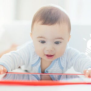 Schadet Zeit vor dem Bildschirm meinem Baby?