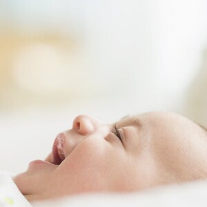Was tun, wenn Babys Bauch Probleme macht Was tun, wenn Babys Bauch Probleme macht