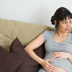Schwangerschaftskleidung / Vêtements de grossesse - Nestlé Baby