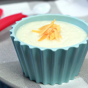 Blumenkohlbrei mit Kümmel und Mimolette Blumenkohlbrei mit Kümmel und Mimolette