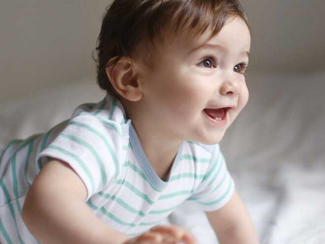 11. Lebensmonat / 11ème mois - Nestlé Baby 11. Lebensmonat / 11ème mois - Nestlé Baby
