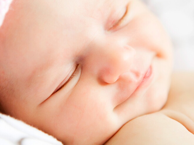 Babys Haut / Peau des nourrissons - Nestlé Baby Babys Haut / Peau des nourrissons - Nestlé Baby